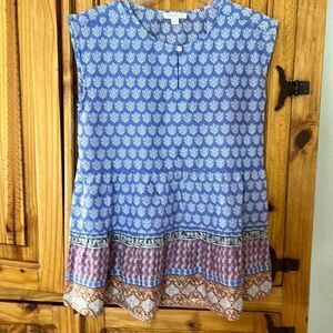 ***** 5 for $25 NWOT Beachlunchlounge Collection Ruffle Hem Top